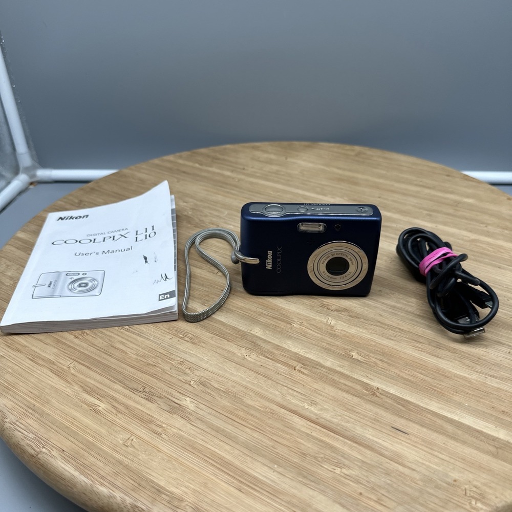 Nikon COOLPIX L11 6.0MP Compact Digital Camera Silver 3x Zoom 2.4in LCD